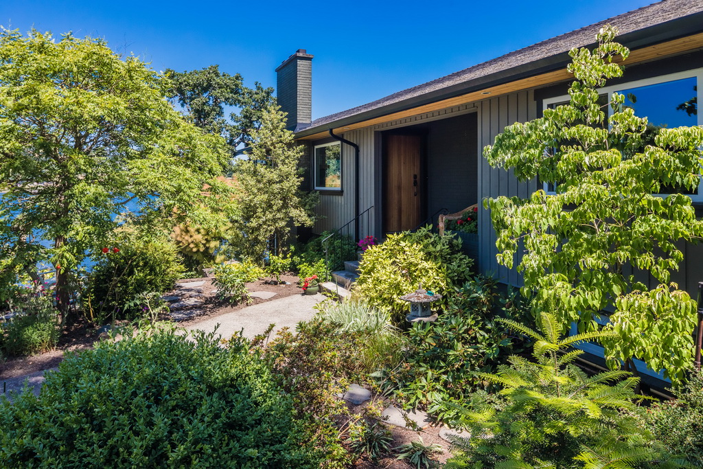 Welcome to 2898 Ashley Road