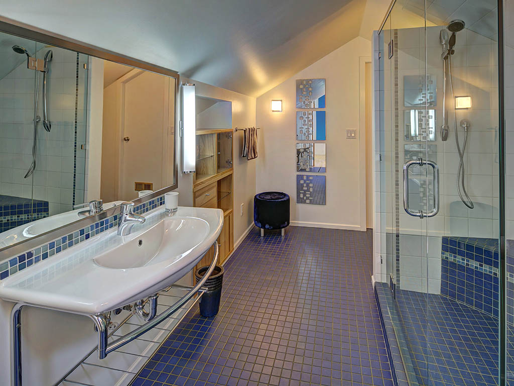 hamp04.jpg - 170953 Bytes